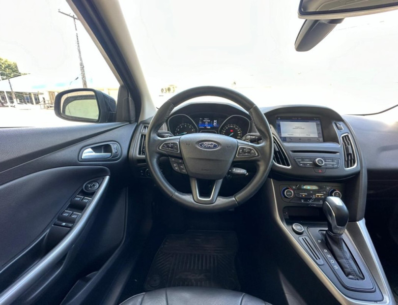 Ford FOCUS SE 2.0 16V P.SHIFT FLEXONE 2017 - SóCarrão