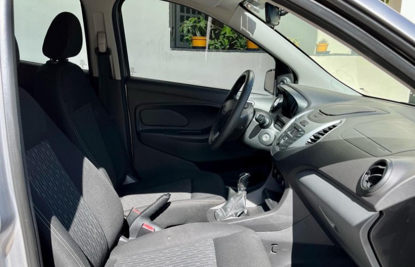 FORD KA 2015 1.0 SE 12V FLEX 4P MANUAL - Carango - 98840 - Foto 7 FORD KA 2015 1.0 SE 12V FLEX 4P MANUAL - Carango 98840 - Foto 7