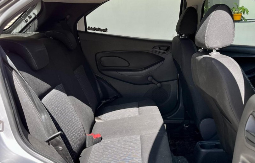 FORD KA 2015 1.0 SE 12V FLEX 4P MANUAL - Carango - 98840 - Foto 3 FORD KA 2015 1.0 SE 12V FLEX 4P MANUAL - Carango 98840 - Foto 3