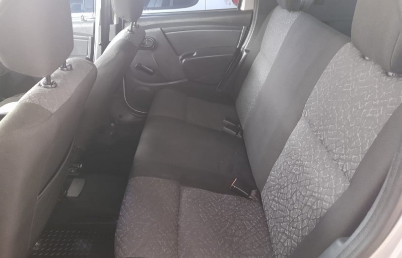 RENAULT DUSTER 2014 1.6 4X2 16V FLEX 4P MANUAL - Carango - 104758 - Foto 9 RENAULT DUSTER 2014 1.6 4X2 16V FLEX 4P MANUAL - Carango 104758 - Foto 9