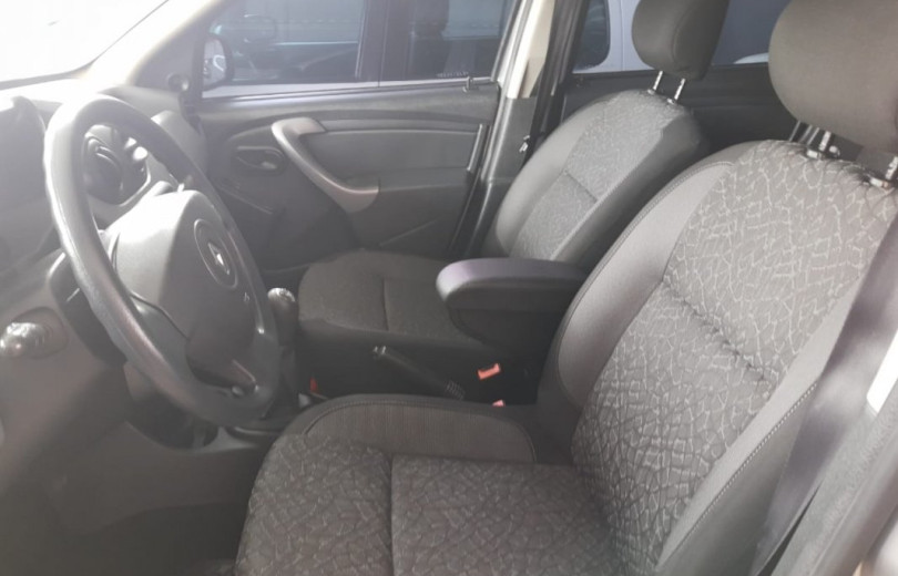 RENAULT DUSTER 2014 1.6 4X2 16V FLEX 4P MANUAL - Carango - 104758 - Foto 8 RENAULT DUSTER 2014 1.6 4X2 16V FLEX 4P MANUAL - Carango 104758 - Foto 8