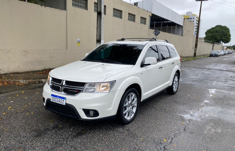 DODGE JOURNEY 2014 3.6 RT AWD V6 GASOLINA 4P AUTOMATICO - Carango - 105611 - Foto 1 DODGE JOURNEY 2014 3.6 RT AWD V6 GASOLINA 4P AUTOMATICO - Carango 105611 - Foto 1
