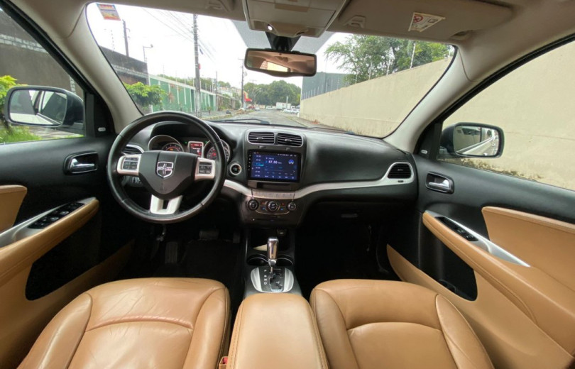 DODGE JOURNEY 2014 3.6 RT AWD V6 GASOLINA 4P AUTOMATICO - Carango - 105611 - Foto 5 DODGE JOURNEY 2014 3.6 RT AWD V6 GASOLINA 4P AUTOMATICO - Carango 105611 - Foto 5