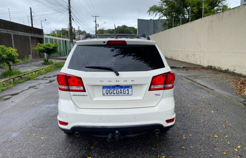 DODGE JOURNEY 2014 3.6 RT AWD V6 GASOLINA 4P AUTOMATICO - Carango - 105611 - Foto 4 DODGE JOURNEY 2014 3.6 RT AWD V6 GASOLINA 4P AUTOMATICO - Carango 105611 - Foto 4