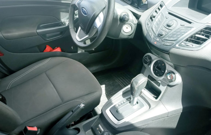 FORD NEW FIESTA 2014 1.6 SE HATCH 4P FLEX AUTOMATICO - Carango - 105709 - Foto 7 FORD NEW FIESTA 2014 1.6 SE HATCH 4P FLEX AUTOMATICO - Carango 105709 - Foto 7