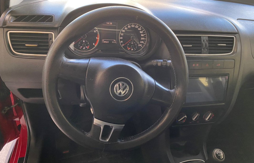 VOLKSWAGEN CROSSFOX 2013 1.6 MI 8V TOTAL FLEX 4P MANUAL - Carango - 108120 - Foto 7 VOLKSWAGEN CROSSFOX 2013 1.6 MI 8V TOTAL FLEX 4P MANUAL - Carango 108120 - Foto 7