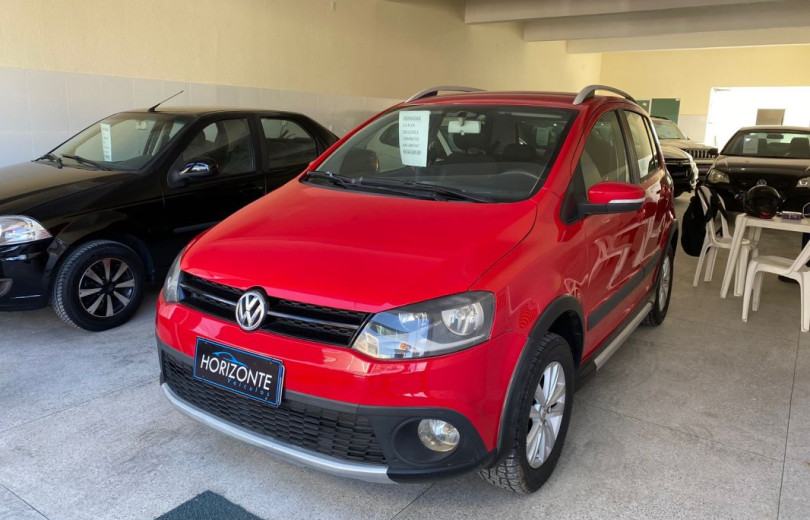 VOLKSWAGEN CROSSFOX 2013 1.6 MI 8V TOTAL FLEX 4P MANUAL - Carango - 108120 - Foto 1 VOLKSWAGEN CROSSFOX 2013 1.6 MI 8V TOTAL FLEX 4P MANUAL - Carango 108120 - Foto 1