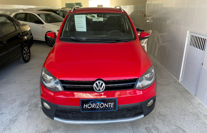 VOLKSWAGEN CROSSFOX 2013 1.6 MI 8V TOTAL FLEX 4P MANUAL - Carango - 108120 - Foto 2 VOLKSWAGEN CROSSFOX 2013 1.6 MI 8V TOTAL FLEX 4P MANUAL - Carango 108120 - Foto 2