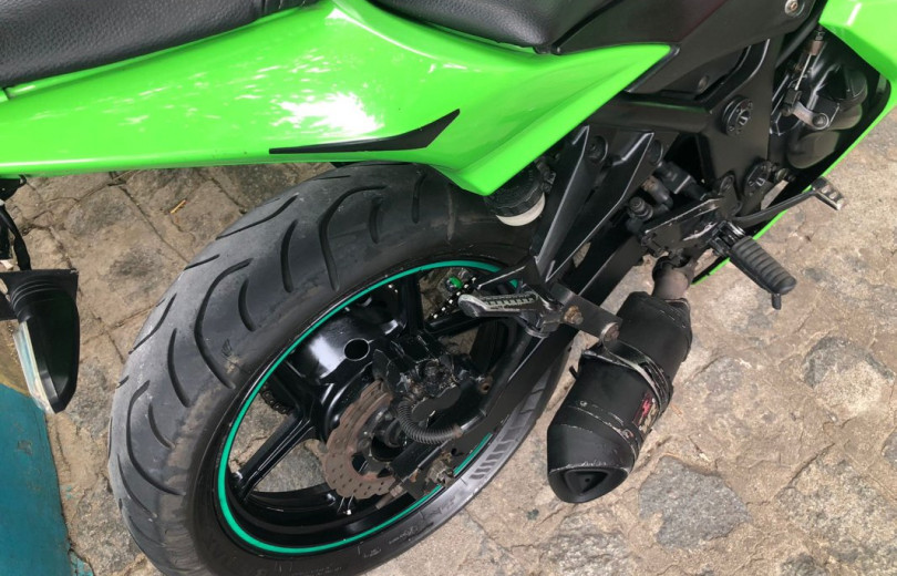 KAWASAKI NINJA 250R 2011 GASOLINA - Carango - 109053 - Foto 6 KAWASAKI NINJA 250R 2011 GASOLINA - Carango 109053 - Foto 6