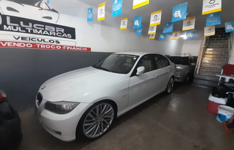 BMW 320i 2011 2.0 SEDAN 16V TURBO GASOLINA 4P AUTOMÁTICO - Carango - 110105 - Foto 4 BMW 320i 2011 2.0 SEDAN 16V TURBO GASOLINA 4P AUTOMÁTICO - Carango 110105 - Foto 4