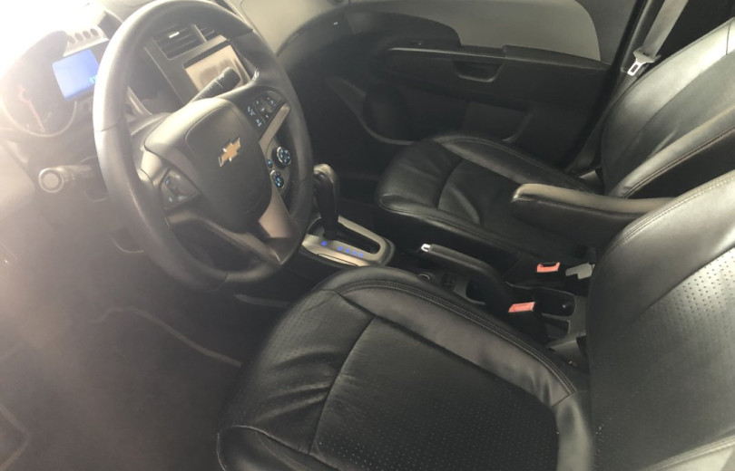 CHEVROLET SONIC 2014 1.6 HB LTZ EFFECT 16V FLEX POWER 4P AUTOMÁTICO - Carango - 116289 - Foto 8 CHEVROLET SONIC 2014 1.6 HB LTZ EFFECT 16V FLEX POWER 4P AUTOMÁTICO - Carango 116289 - Foto 8