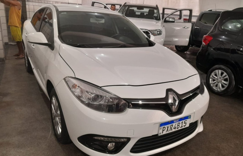RENAULT FLUENCE 2016 2.0 DYNAMIQUE PLUS 16V FLEX 4P AUTOMATICO - Carango - 115996 - Foto 3 RENAULT FLUENCE 2016 2.0 DYNAMIQUE PLUS 16V FLEX 4P AUTOMATICO - Carango 115996 - Foto 3