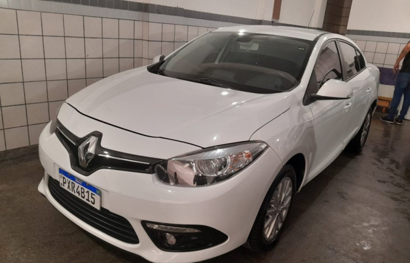 RENAULT FLUENCE 2016 2.0 DYNAMIQUE PLUS 16V FLEX 4P AUTOMATICO - Carango - 115996 - Foto 1 RENAULT FLUENCE 2016 2.0 DYNAMIQUE PLUS 16V FLEX 4P AUTOMATICO - Carango 115996 - Foto 1