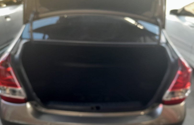 TOYOTA ETIOS 2019 	1.5 PLATINUM SEDAN 16V FLEX 4P AUTOMÁTICO - Carango - 115530 - Foto 4 TOYOTA ETIOS 2019 	1.5 PLATINUM SEDAN 16V FLEX 4P AUTOMÁTICO - Carango 115530 - Foto 4