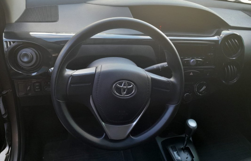 TOYOTA ETIOS 2019 	1.5 PLATINUM SEDAN 16V FLEX 4P AUTOMÁTICO - Carango - 115530 - Foto 6 TOYOTA ETIOS 2019 	1.5 PLATINUM SEDAN 16V FLEX 4P AUTOMÁTICO - Carango 115530 - Foto 6