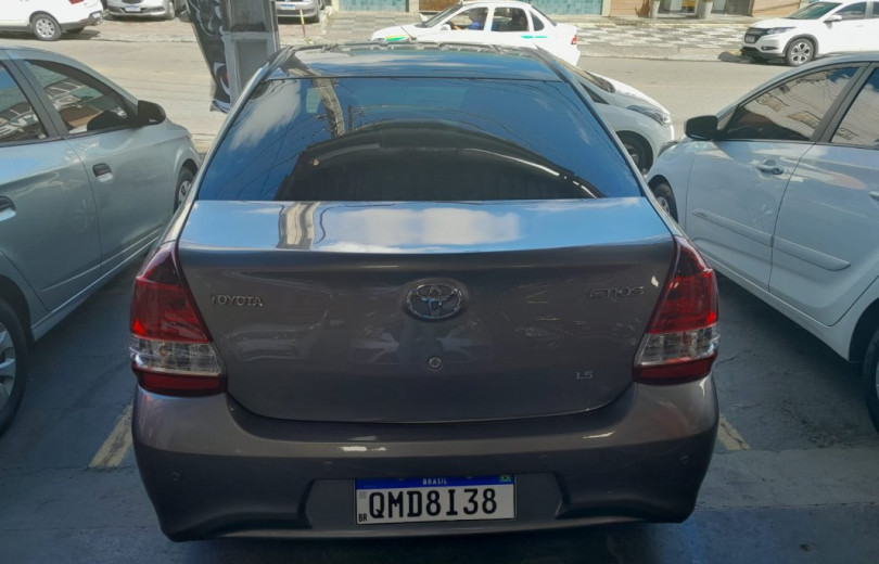 TOYOTA ETIOS 2019 	1.5 PLATINUM SEDAN 16V FLEX 4P AUTOMÁTICO - Carango - 115530 - Foto 3 TOYOTA ETIOS 2019 	1.5 PLATINUM SEDAN 16V FLEX 4P AUTOMÁTICO - Carango 115530 - Foto 3