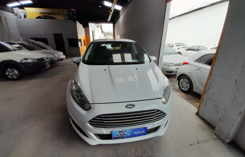FORD FIESTA 2017 1.6 SE HATCH 16V FLEX 4P MANUAL - Carango - 117067 - Foto 2 FORD FIESTA 2017 1.6 SE HATCH 16V FLEX 4P MANUAL - Carango 117067 - Foto 2