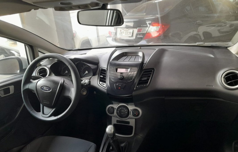 FORD FIESTA 2017 1.6 SE HATCH 16V FLEX 4P MANUAL - Carango - 117067 - Foto 7 FORD FIESTA 2017 1.6 SE HATCH 16V FLEX 4P MANUAL - Carango 117067 - Foto 7