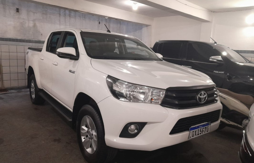 TOYOTA HILUX 2019 2.8 4X4 CS CHASSI 16V TURBO DIESEL 2P MANUAL - Carango 116556 - Foto 9