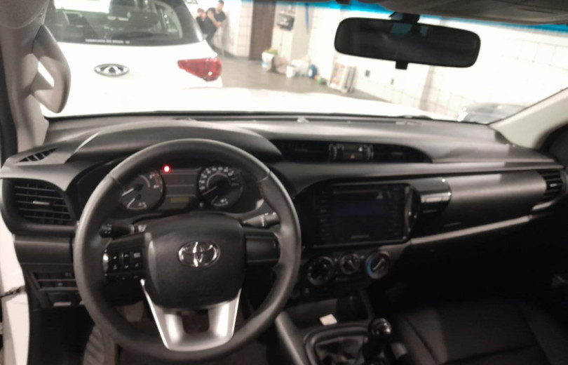 TOYOTA HILUX 2019 2.8 4X4 CS CHASSI 16V TURBO DIESEL 2P MANUAL - Carango - 116556 - Foto 5 TOYOTA HILUX 2019 2.8 4X4 CS CHASSI 16V TURBO DIESEL 2P MANUAL - Carango 116556 - Foto 5