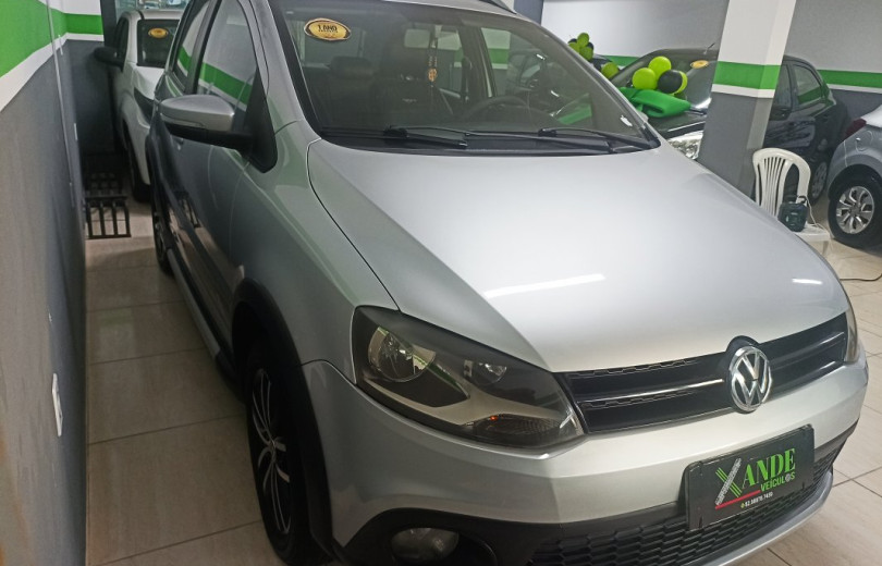 VOLKSWAGEN CROSSFOX 2011 1.6 MI 8V TOTAL FLEX 4P MANUAL - Carango - 116906 - Foto 3 VOLKSWAGEN CROSSFOX 2011 1.6 MI 8V TOTAL FLEX 4P MANUAL - Carango 116906 - Foto 3