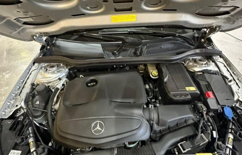 Mercedes C-200 2015 1.8 16V AUT C-200 KOMPRESSOR AVANT. - Carango - 117410 - Foto 10 Mercedes C-200 2015 1.8 16V AUT C-200 KOMPRESSOR AVANT. - Carango 117410 - Foto 10