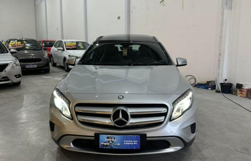 Mercedes C-200 2015 1.8 16V AUT C-200 KOMPRESSOR AVANT. - Carango - 117410 - Foto 2 Mercedes C-200 2015 1.8 16V AUT C-200 KOMPRESSOR AVANT. - Carango 117410 - Foto 2