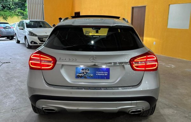 Mercedes C-200 2015 1.8 16V AUT C-200 KOMPRESSOR AVANT. - Carango - 117410 - Foto 4 Mercedes C-200 2015 1.8 16V AUT C-200 KOMPRESSOR AVANT. - Carango 117410 - Foto 4