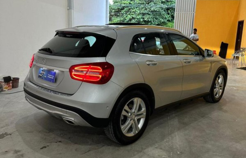 Mercedes C-200 2015 1.8 16V AUT C-200 KOMPRESSOR AVANT. - Carango - 117410 - Foto 3 Mercedes C-200 2015 1.8 16V AUT C-200 KOMPRESSOR AVANT. - Carango 117410 - Foto 3