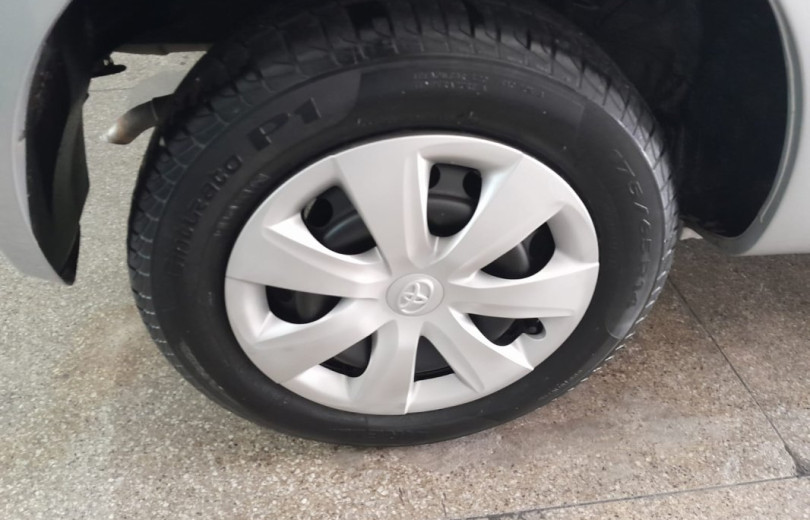 TOYOTA ETIOS 2016 1.3 16V FLEX 4P MANUAL - Carango - 117352 - Foto 5 TOYOTA ETIOS 2016 1.3 16V FLEX 4P MANUAL - Carango 117352 - Foto 5