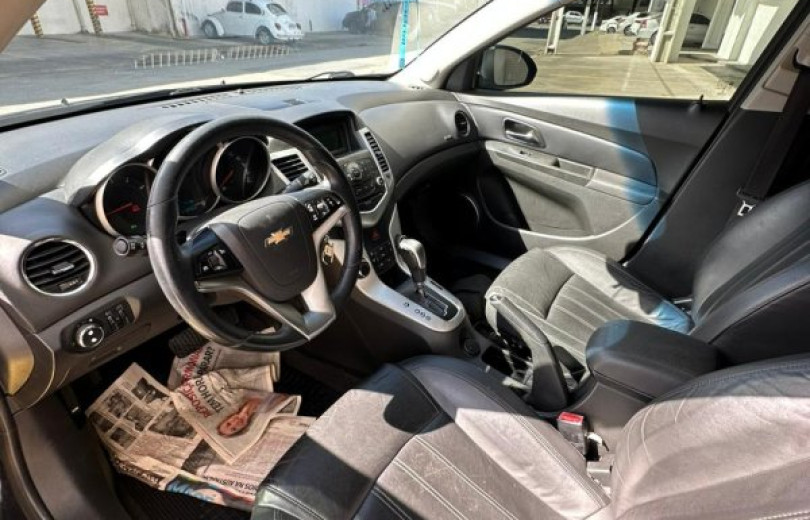 CHEVROLET CRUZE 2014 1.8 LT 16V FLEX 4P AUTOMATICO - Carango - 118298 - Foto 9 CHEVROLET CRUZE 2014 1.8 LT 16V FLEX 4P AUTOMATICO - Carango 118298 - Foto 9