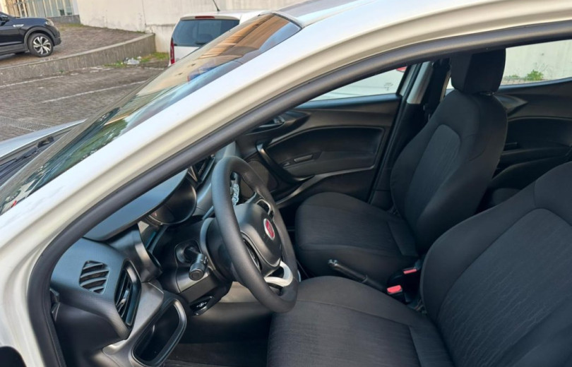 FIAT ARGO 2018  1.0 ARGO DRIVE 6V. FLEX - Carango - 118465 - Foto 7 FIAT ARGO 2018  1.0 ARGO DRIVE 6V. FLEX - Carango 118465 - Foto 7