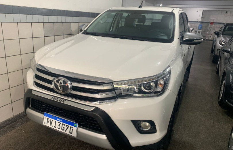 TOYOTA HILUX 2017 2.8 SRX 4X4 CD 16V DIESEL 4P AUTOMÁTICO - Carango - 118942 - Foto 1 TOYOTA HILUX 2017 2.8 SRX 4X4 CD 16V DIESEL 4P AUTOMÁTICO - Carango 118942 - Foto 1