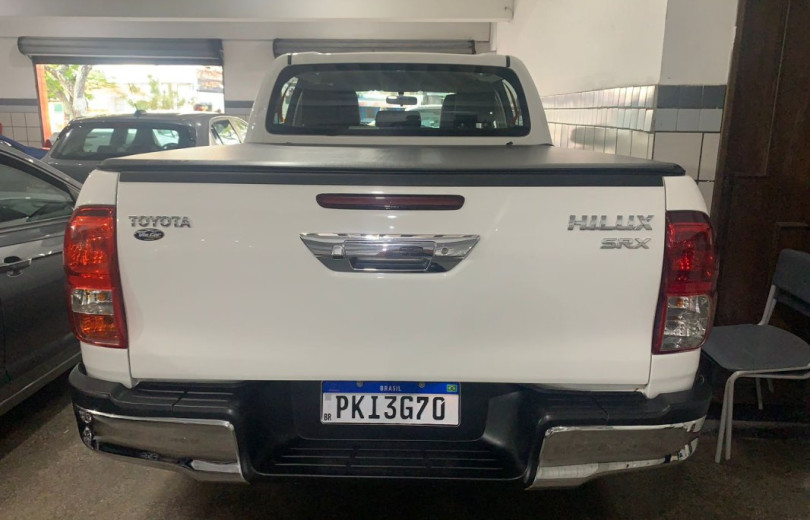 TOYOTA HILUX 2017 2.8 SRX 4X4 CD 16V DIESEL 4P AUTOMÁTICO - Carango 118942 - Foto 4