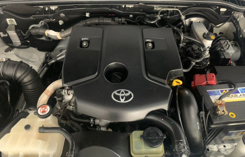 TOYOTA HILUX 2017 2.8 SRX 4X4 CD 16V DIESEL 4P AUTOMÁTICO - Carango - 118942 - Foto 9 TOYOTA HILUX 2017 2.8 SRX 4X4 CD 16V DIESEL 4P AUTOMÁTICO - Carango 118942 - Foto 9