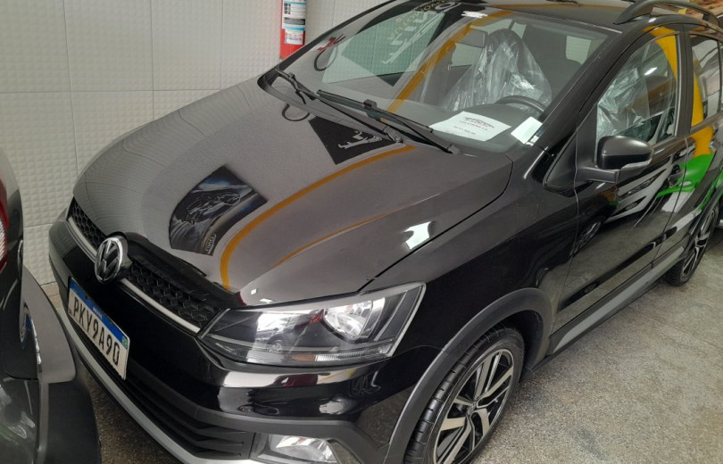 VOLKSWAGEN FOX 2018 1.6 MI XTREME 8V TOTAL FLEX 4P MANUAL - Carango - 119324 - Foto 1 VOLKSWAGEN FOX 2018 1.6 MI XTREME 8V TOTAL FLEX 4P MANUAL - Carango 119324 - Foto 1
