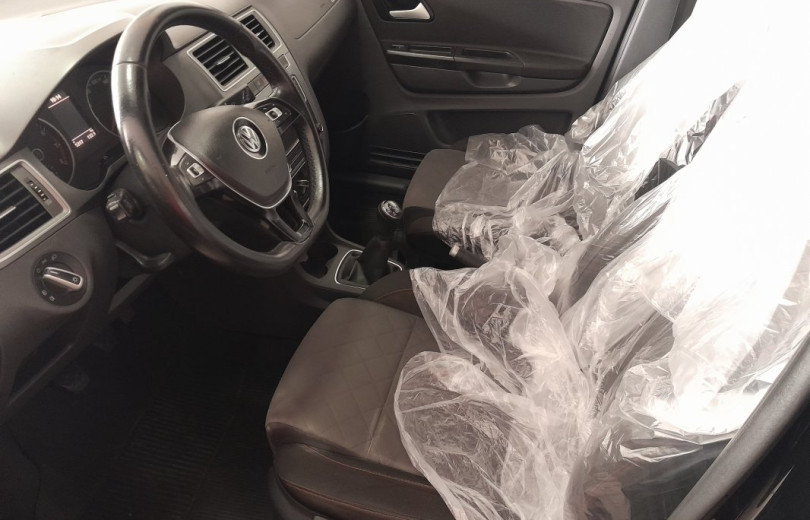 VOLKSWAGEN FOX 2018 1.6 MI XTREME 8V TOTAL FLEX 4P MANUAL - Carango - 119324 - Foto 9 VOLKSWAGEN FOX 2018 1.6 MI XTREME 8V TOTAL FLEX 4P MANUAL - Carango 119324 - Foto 9