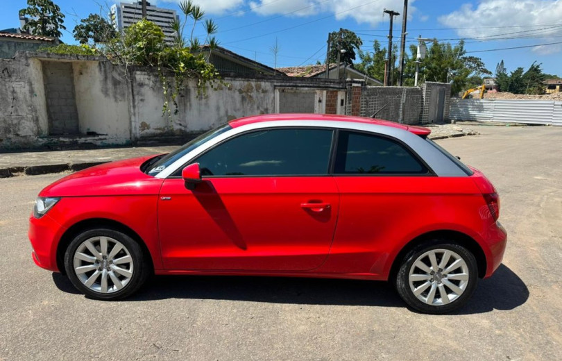 AUDI A1 2012 1.4 TFSI SPORTBACK EDITION S-LINE AUTOMÁTICO - Carango - 119482 - Foto 9 AUDI A1 2012 1.4 TFSI SPORTBACK EDITION S-LINE AUTOMÁTICO - Carango 119482 - Foto 9