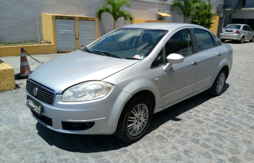 FIAT LINEA 2013 1.8 ABSOLUTE 16V FLEX 4P AUTOMATIZADO - Carango - 120598 - Foto 1 FIAT LINEA 2013 1.8 ABSOLUTE 16V FLEX 4P AUTOMATIZADO - Carango 120598 - Foto 1
