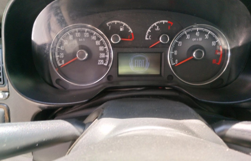 FIAT LINEA 2013 1.8 ABSOLUTE 16V FLEX 4P AUTOMATIZADO - Carango - 120598 - Foto 7 FIAT LINEA 2013 1.8 ABSOLUTE 16V FLEX 4P AUTOMATIZADO - Carango 120598 - Foto 7