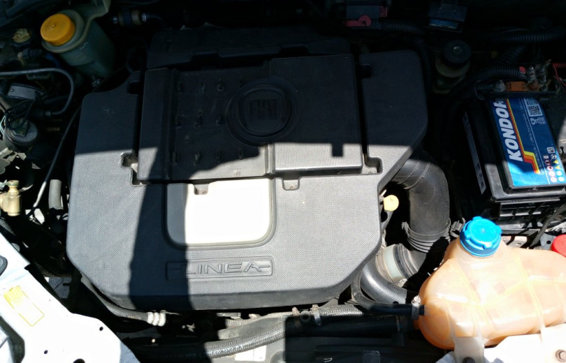 FIAT LINEA 2013 1.8 ABSOLUTE 16V FLEX 4P AUTOMATIZADO - Carango - 120598 - Foto 10 FIAT LINEA 2013 1.8 ABSOLUTE 16V FLEX 4P AUTOMATIZADO - Carango 120598 - Foto 10