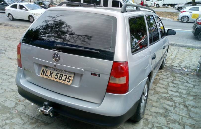 VOLKSWAGEN PARATI 2009 1.0 MI 16V GASOLINA 2P MANUAL - Carango - 121020 - Foto 3 VOLKSWAGEN PARATI 2009 1.0 MI 16V GASOLINA 2P MANUAL - Carango 121020 - Foto 3