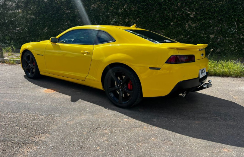 CHEVROLET CAMARO 2014 6.2 2SS COUPE V8 GASOLINA 2P AUTOMATICO - Carango - 122003 - Foto 8 CHEVROLET CAMARO 2014 6.2 2SS COUPE V8 GASOLINA 2P AUTOMATICO - Carango 122003 - Foto 8