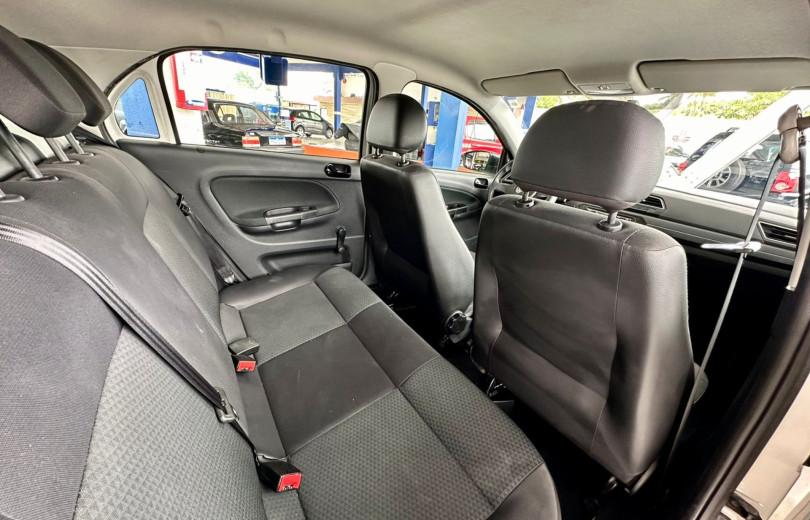 VOLKSWAGEN GOL 2022 1.0 12V MPI TOTALFLEX 4P MANUAL - Carango - 121524 - Foto 2 VOLKSWAGEN GOL 2022 1.0 12V MPI TOTALFLEX 4P MANUAL - Carango 121524 - Foto 2