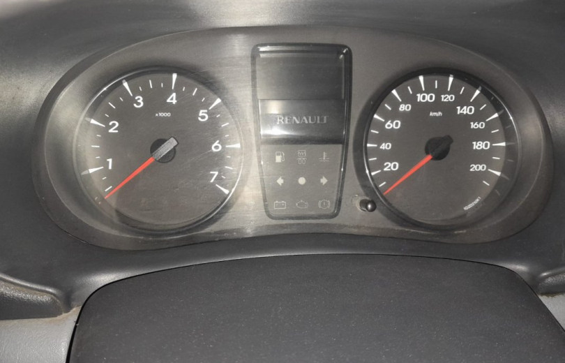 RENAULT CLIO 2012 1.0 16V HI-FLEX 4P MANUAL - Carango - 122043 - Foto 7 RENAULT CLIO 2012 1.0 16V HI-FLEX 4P MANUAL - Carango 122043 - Foto 7