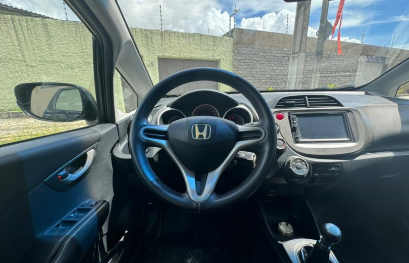HONDA FIT 2011 1.4 DX 16V FLEX 4P MANUAL - Carango - 122741 - Foto 6 HONDA FIT 2011 1.4 DX 16V FLEX 4P MANUAL - Carango 122741 - Foto 6