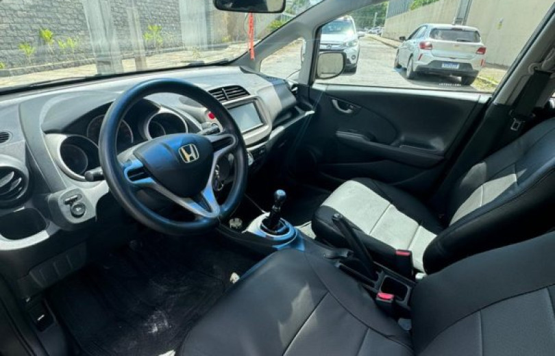 HONDA FIT 2011 1.4 DX 16V FLEX 4P MANUAL - Carango - 122741 - Foto 8 HONDA FIT 2011 1.4 DX 16V FLEX 4P MANUAL - Carango 122741 - Foto 8