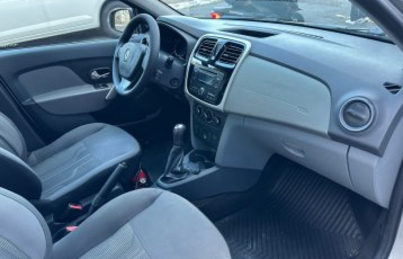 RENAULT LOGAN 2016 1.0 EXPRESSION 16V FLEX 4P MANUAL - Carango - 122682 - Foto 7 RENAULT LOGAN 2016 1.0 EXPRESSION 16V FLEX 4P MANUAL - Carango 122682 - Foto 7