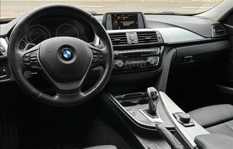 BMW 320i 2017 2.0 SPORT 16V TURBO ACTIVE FLEX 4P AUTOMÁTICO - Carango 123397 - Foto 2