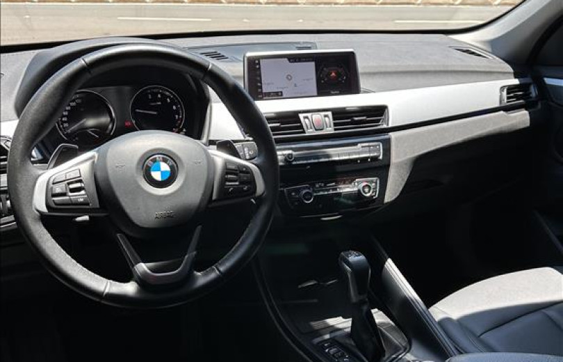 BMW X1 2020 2.0 16V TURBO ACTIVEFLEX SDRIVE20I 4P AUTOMÁTICO - Carango 121109 - Foto 2